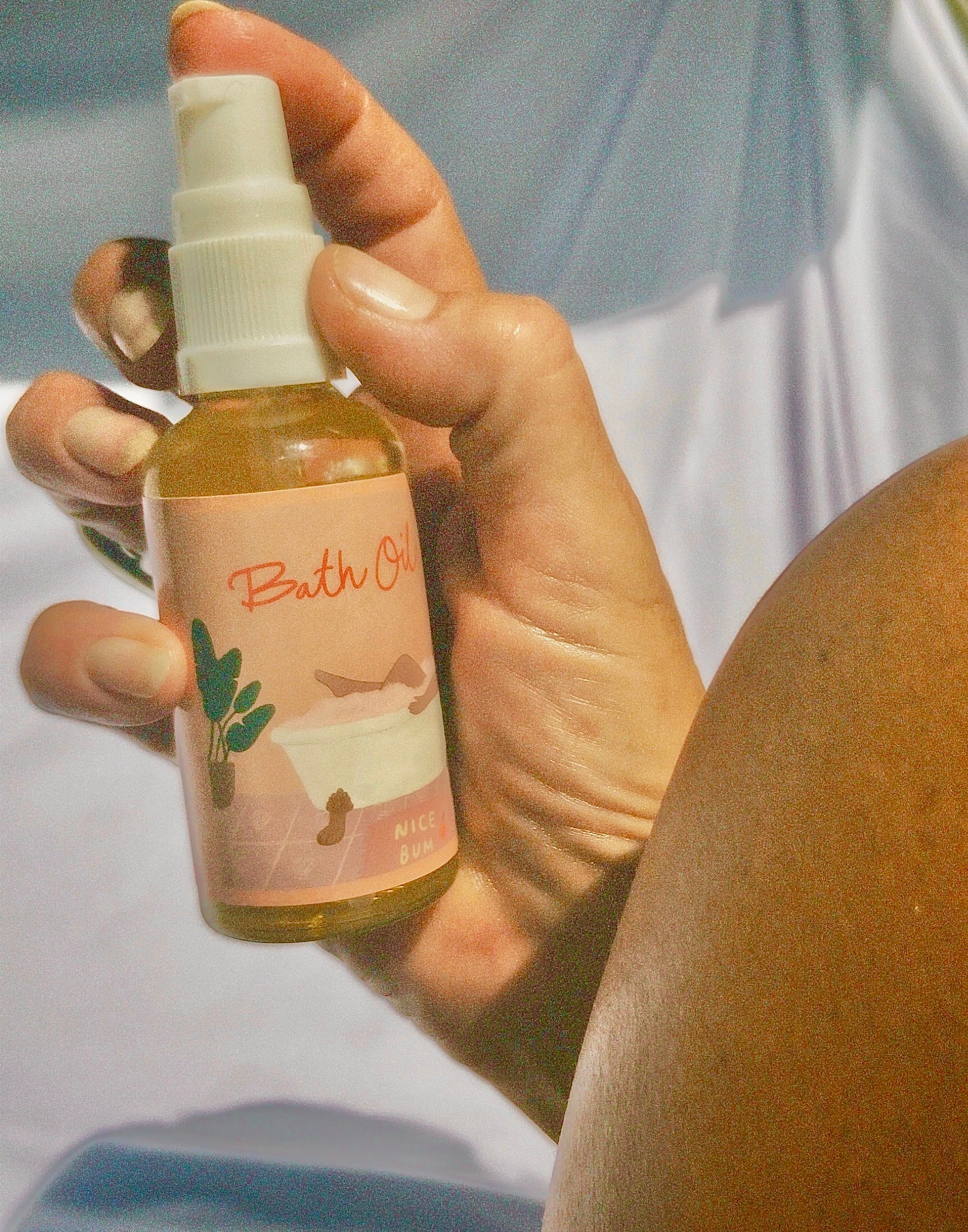 NICE BUM LUXE BATH & BODY OIL - Byron Bay Bath Bombs